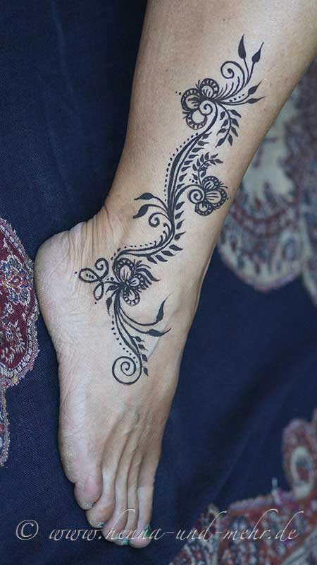 Mehndi Henna Kunst Henna Tattoos Slideshow Von Hennabemalungen Und Bodypaintings Mit Galltinte Von Olga Engelhardt
